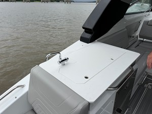 Cruisers Yachts 34 GLS Outboard 14 2026 Cruisers Yachts 34 GLS Outboard 15