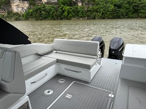 Cruisers Yachts 34 GLS Outboard 15 2026 Cruisers Yachts 34 GLS Outboard 16