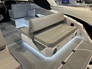 Cruisers Yachts 34 GLS Outboard 35 2026 Cruisers Yachts 34 GLS Outboard 36