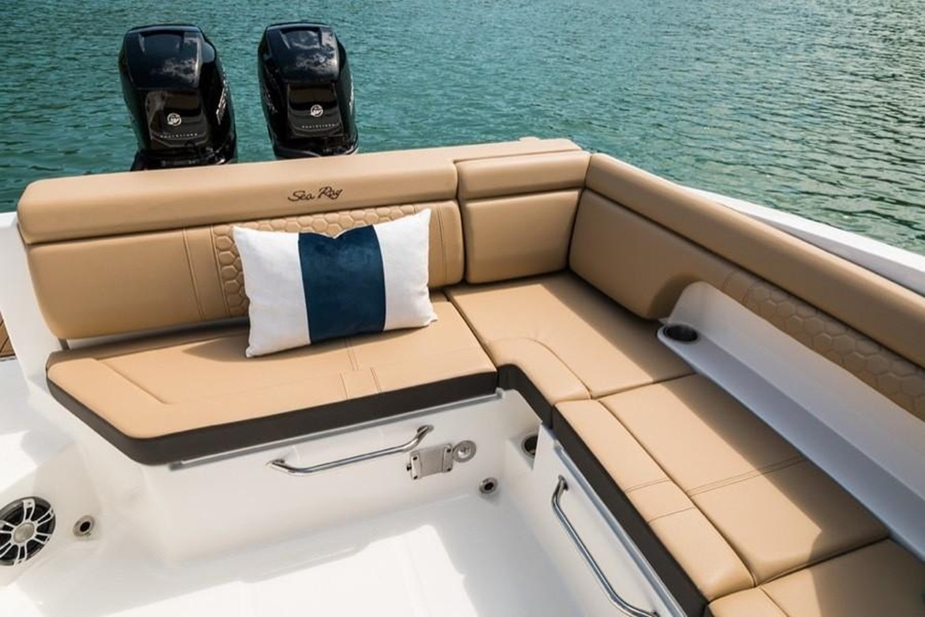 2027 Sea Ray SDX 290 Outboard 11