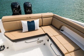 2027 Sea Ray SDX 290 Outboard 11
