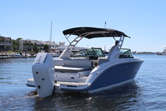Sea Ray SDX 270 Outboard 4 2027 Sea Ray SDX 270 Outboard 5