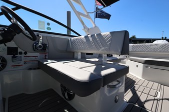 Sea Ray SDX 270 Outboard 20 2027 Sea Ray SDX 270 Outboard 21