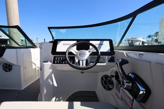 Sea Ray SDX 270 Outboard 22 2027 Sea Ray SDX 270 Outboard 23