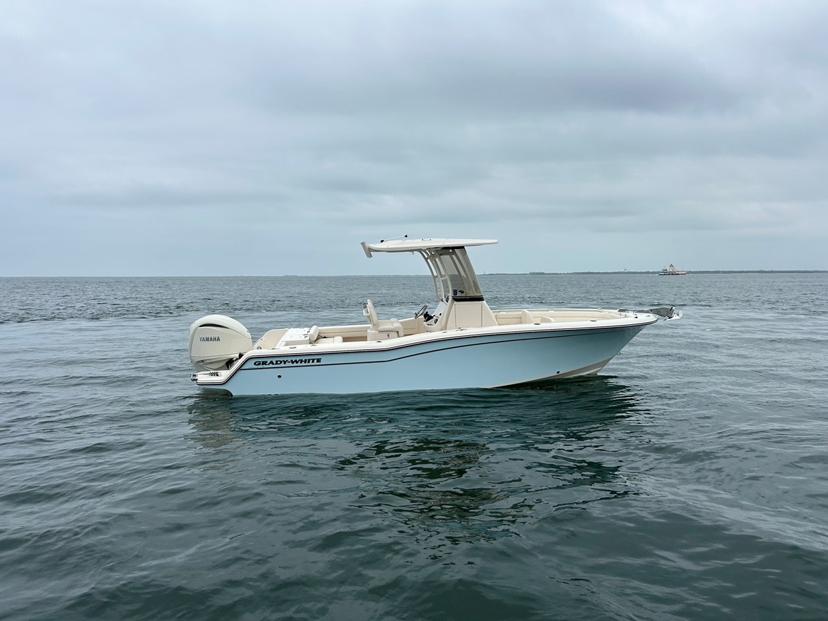 2026 Grady-White Fisherman 236 8