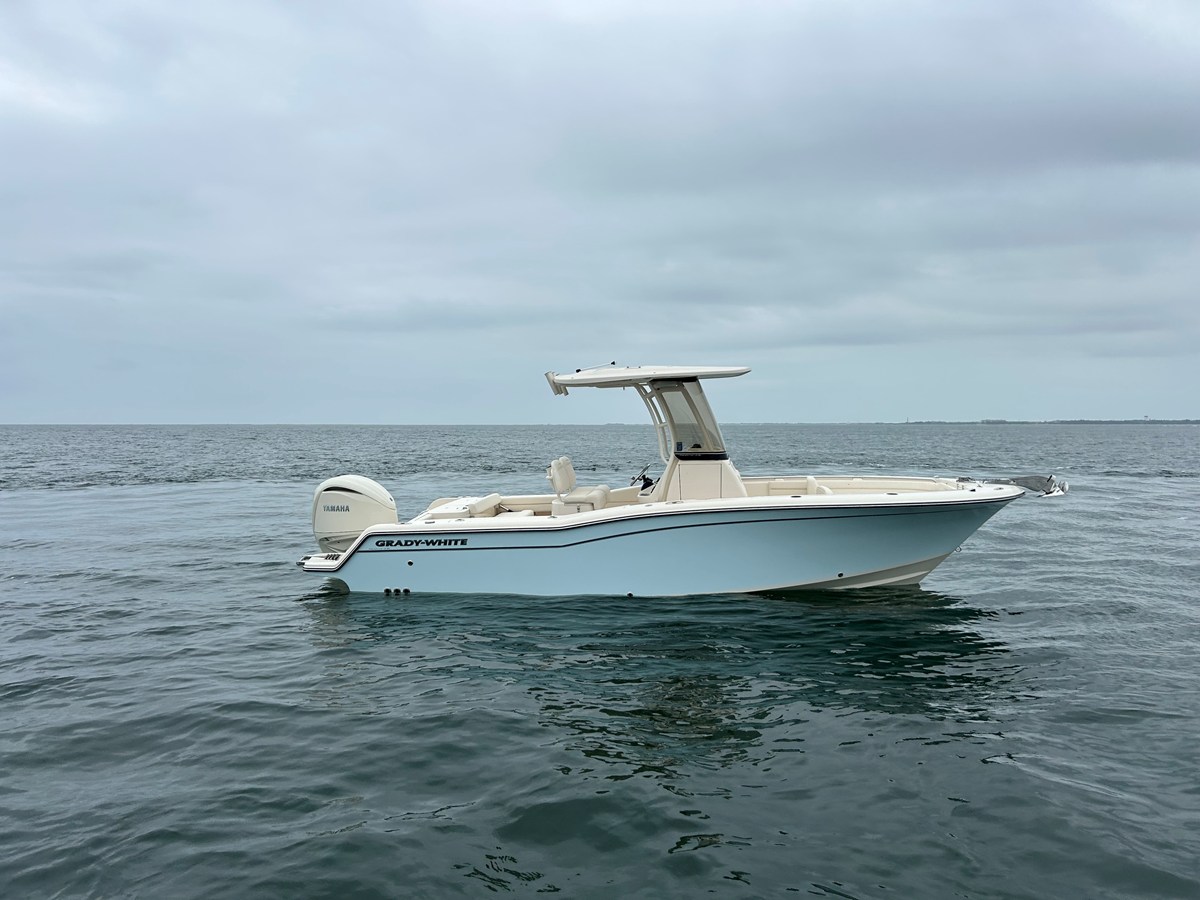 2026 Grady-White Fisherman 236 10