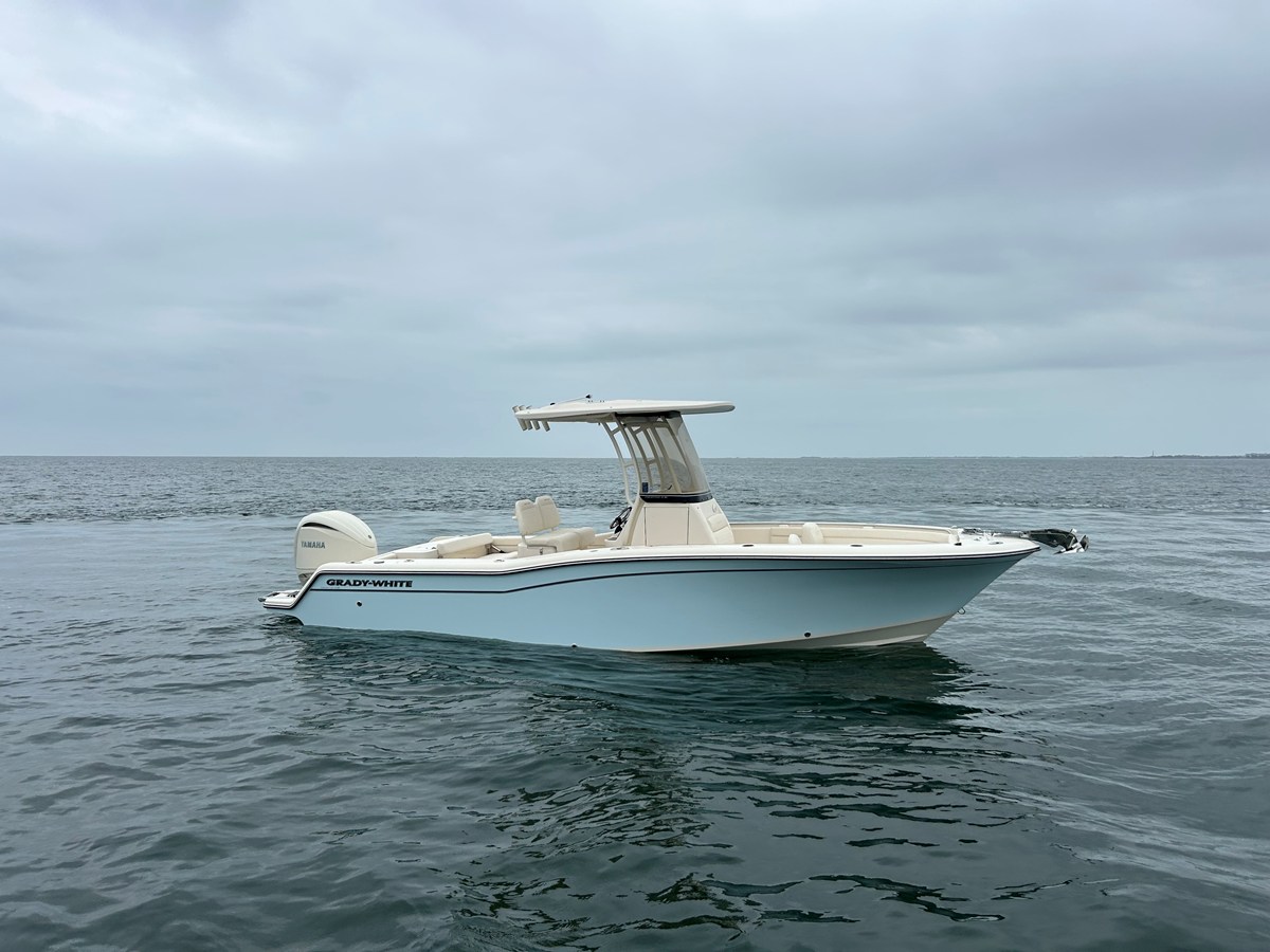 2026 Grady-White Fisherman 236 11