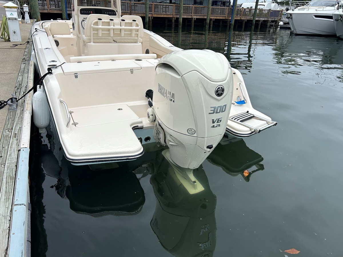 2026 Grady-White Fisherman 236 14