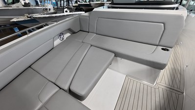 Cruisers Yachts 38 VTR 88 2026 Cruisers Yachts 38 VTR 89