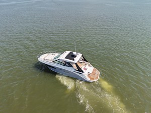 Sea Ray 320 SUNDANCER 3 2019 Sea Ray 320 SUNDANCER 4