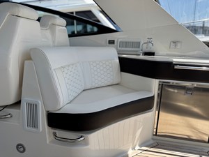 Sea Ray 320 SUNDANCER 28 2019 Sea Ray 320 SUNDANCER 29