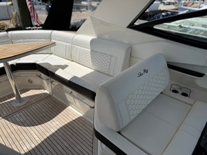 Sea Ray 320 SUNDANCER 37 2019 Sea Ray 320 SUNDANCER 38