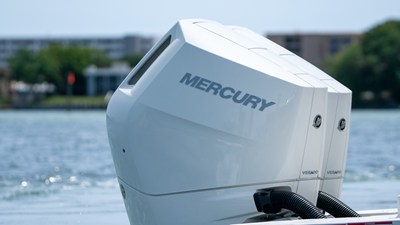 Sea Ray SLX 310 Outboard 12 2026 Sea Ray SLX 310 Outboard 13