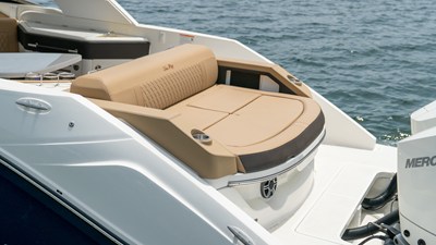 Sea Ray SLX 310 Outboard 15 2026 Sea Ray SLX 310 Outboard 16