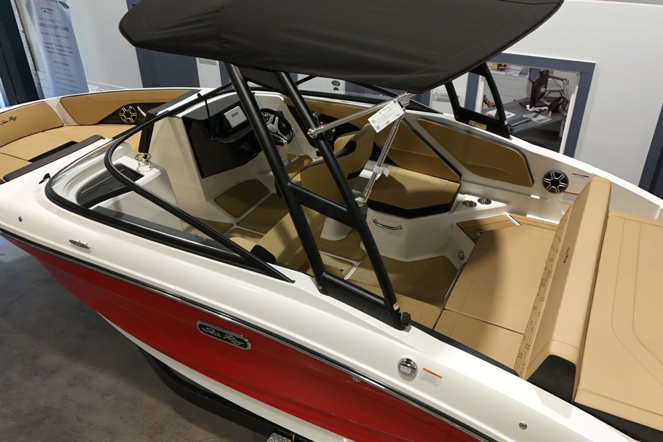 2026 Sea Ray SPX 210 Outboard 3