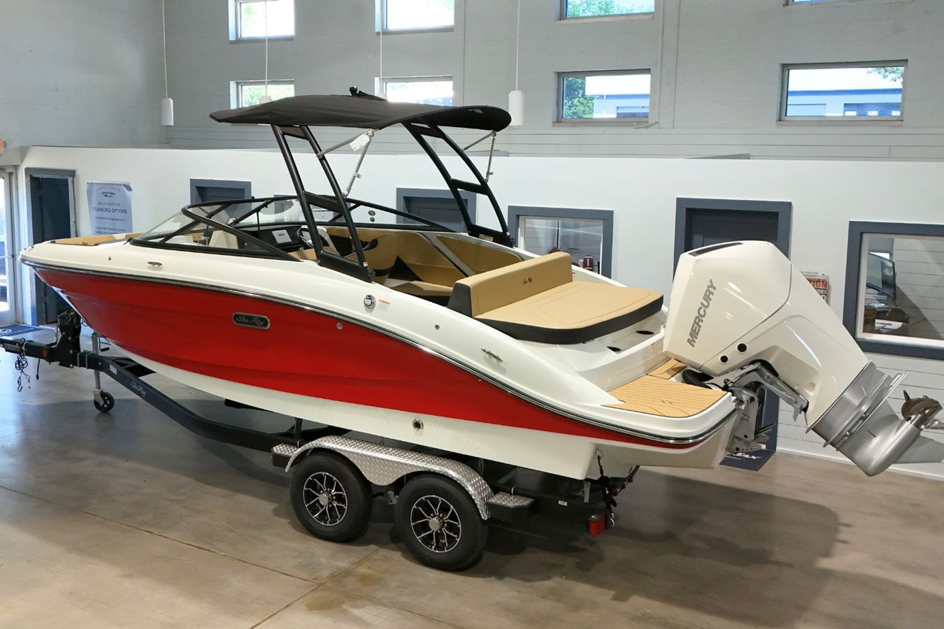 2026 Sea Ray SPX 210 Outboard 4
