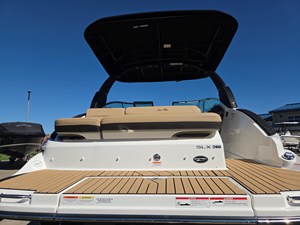 2027 Sea Ray SLX 260 14