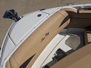 2027 Sea Ray SLX 260 36