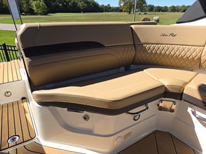 2027 Sea Ray SLX 260 44