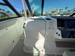 2027 Sea Ray Sundancer 320 Outboard 15