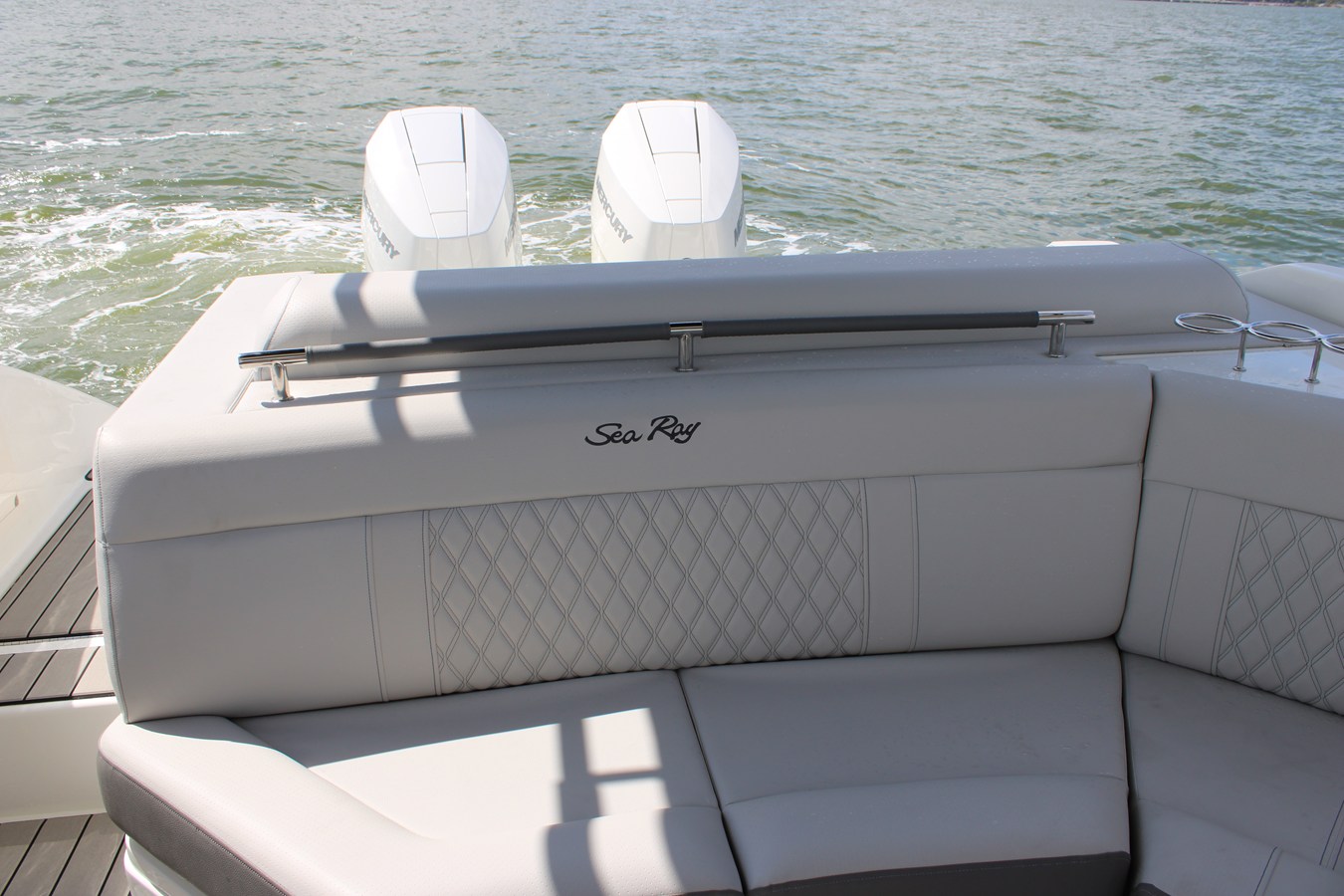 2027 Sea Ray SLX 310 Outboard 20