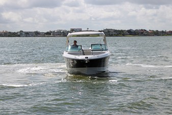 Sea Ray SLX 310 Outboard 2 2027 Sea Ray SLX 310 Outboard 3