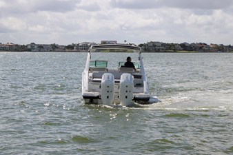 Sea Ray SLX 310 Outboard 6 2027 Sea Ray SLX 310 Outboard 7