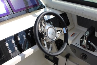 Sea Ray SLX 310 Outboard 33 2027 Sea Ray SLX 310 Outboard 34