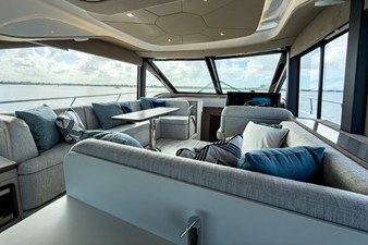 2026 Cruisers Yachts 50 FLY 28
