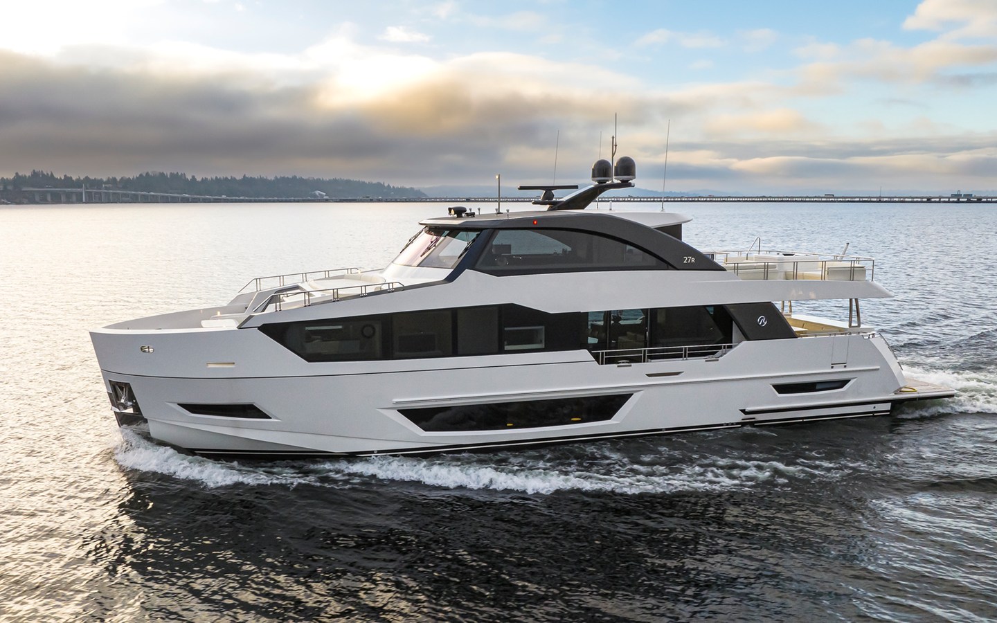 2027 Ocean Alexander 27R 2