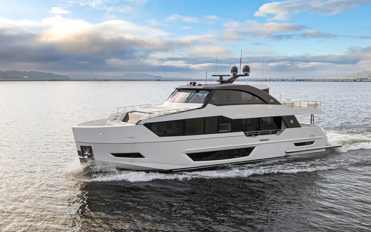 2027 Ocean Alexander 27R 3