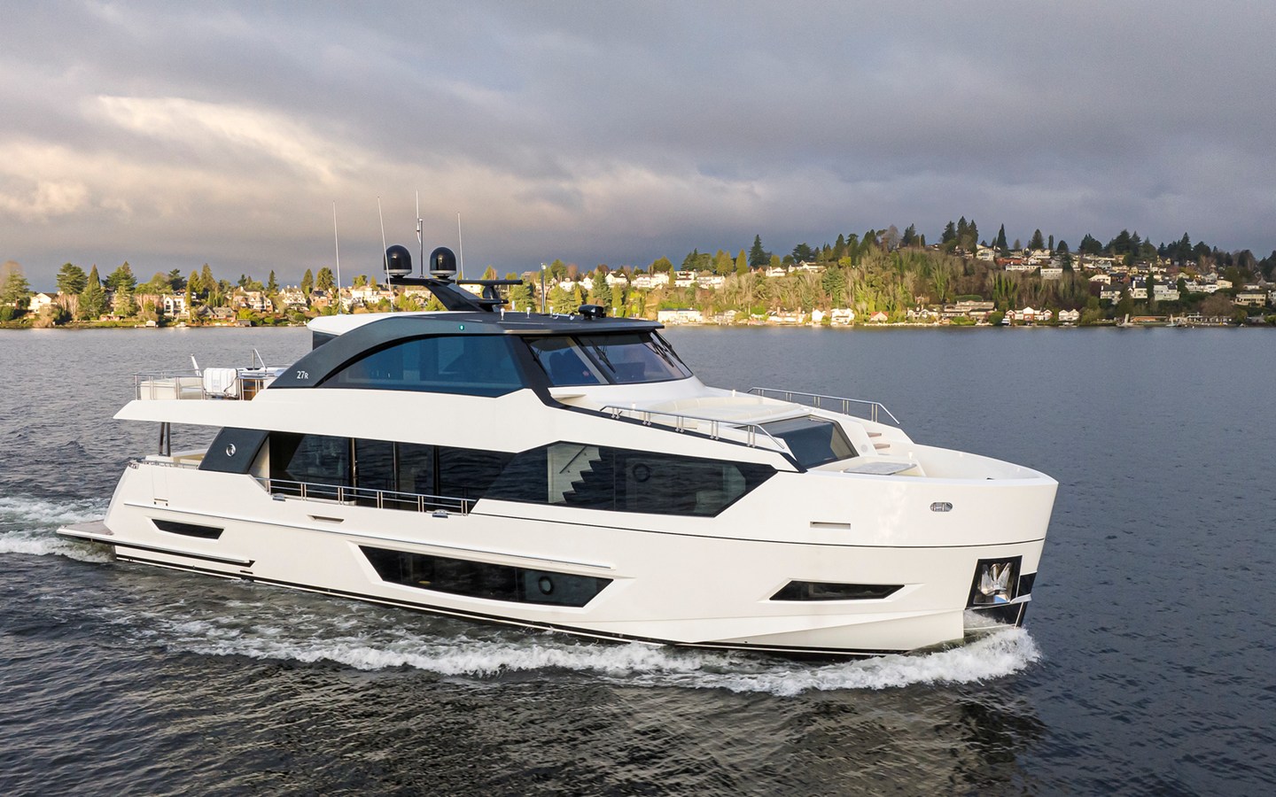 2027 Ocean Alexander 27R 7