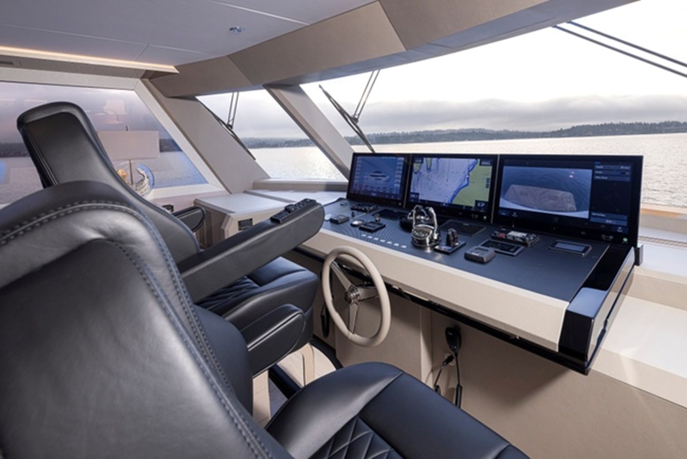2027 Ocean Alexander 27R 47