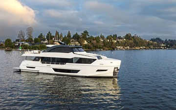 2027 Ocean Alexander 27R 9