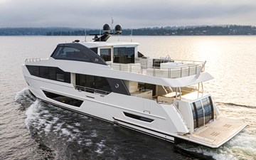 2027 Ocean Alexander 27R 10