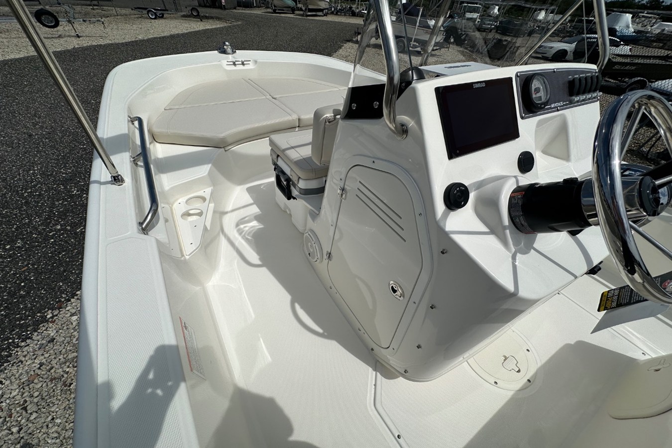 2027 Boston Whaler 170 Montauk 8