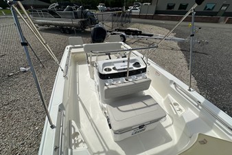 2027 Boston Whaler 170 Montauk 13