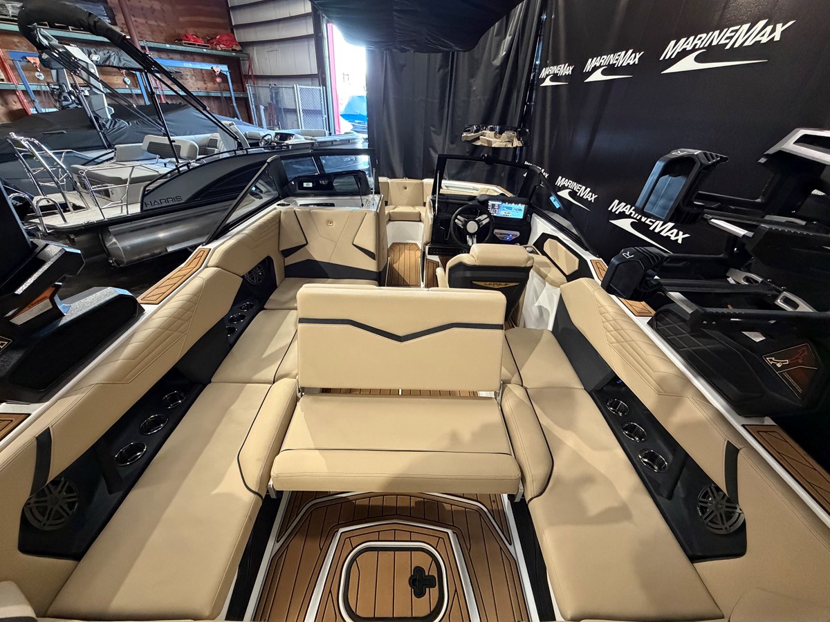 2026 Nautique Super Air Nautique S21 14