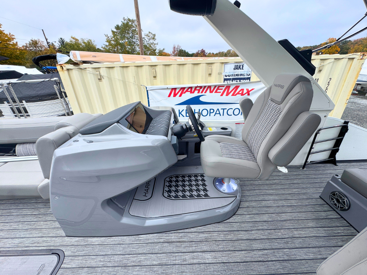 2027 Harris Grand Mariner 250 16
