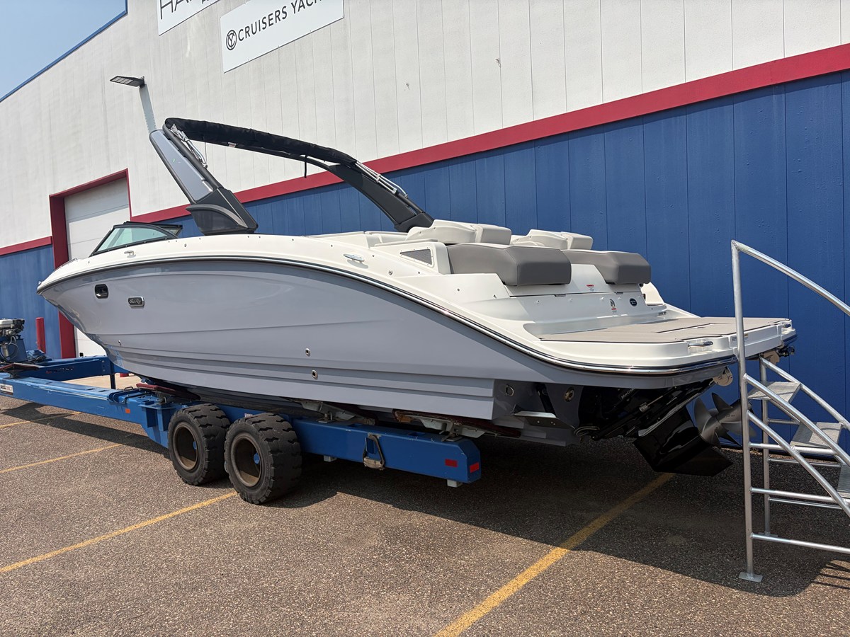 2026 Sea Ray SDX 290 3