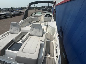 Sea Ray SDX 290 5 2026 Sea Ray SDX 290 6