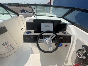 Sea Ray SDX 290 14 2026 Sea Ray SDX 290 15