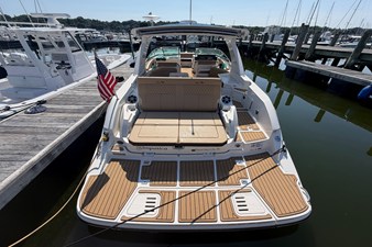 Sea Ray 350 SLX 4 2021 Sea Ray 350 SLX 5