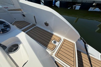 Sea Ray 350 SLX 6 2021 Sea Ray 350 SLX 7