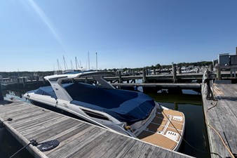 Sea Ray 350 SLX 28 2021 Sea Ray 350 SLX 29