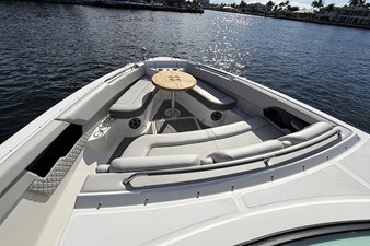 Sea Ray SLX 400 Outboard 32 2026 Sea Ray SLX 400 Outboard 33
