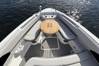 Sea Ray SLX 400 Outboard 34 2026 Sea Ray SLX 400 Outboard 35