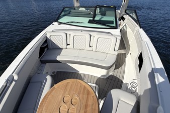 Sea Ray SLX 400 Outboard 36 2026 Sea Ray SLX 400 Outboard 37