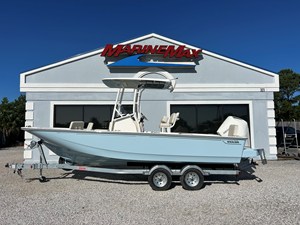Boston Whaler 210 Montauk 0 2027 Boston Whaler 210 Montauk 1