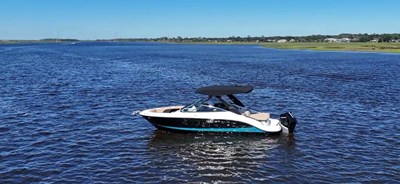 Sea Ray SLX 260 Outboard 0 2027 Sea Ray SLX 260 Outboard 1